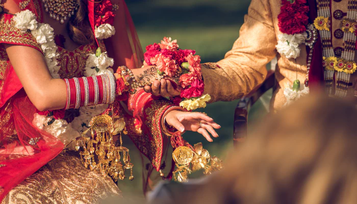 Indian_Wedding_Traditions_Rituals_and_Etiquette_for_Brides_Grooms_and_Guests_97b1e009-09d3-48ee-b636-0da63a28c9a0